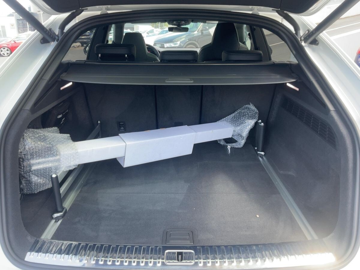 Image about Audi SQ8 SUV TFSI quattro tiptronic