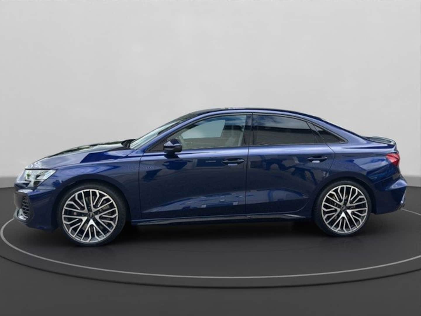 Bild über Audi S3 Limousine TFSI quattro S tronic - für weitere Informationen kontaktieren Sie den Audi Partner