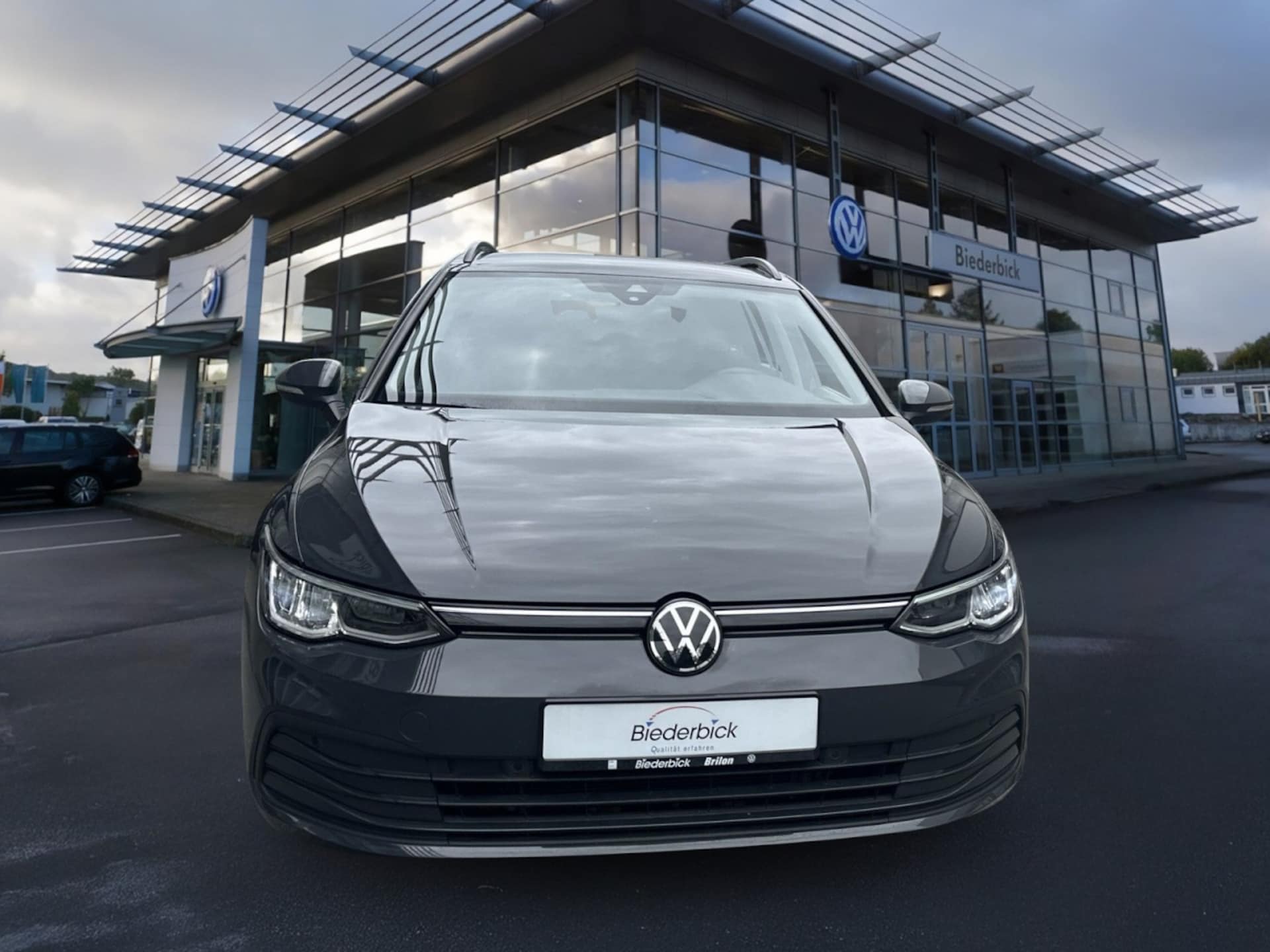 Volkswagen Golf Variant Life