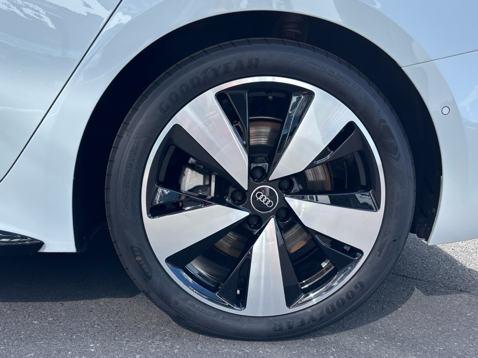 Audi A5 Avant edition one