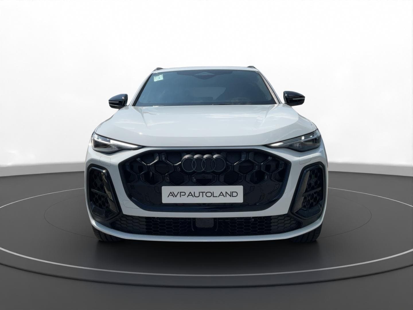 Bild über Audi SQ5 SUV edition one mit Akzenten mythosschwarz TFSI 270 kW S tronic - für weitere Informationen kontaktieren Sie den Audi Partner