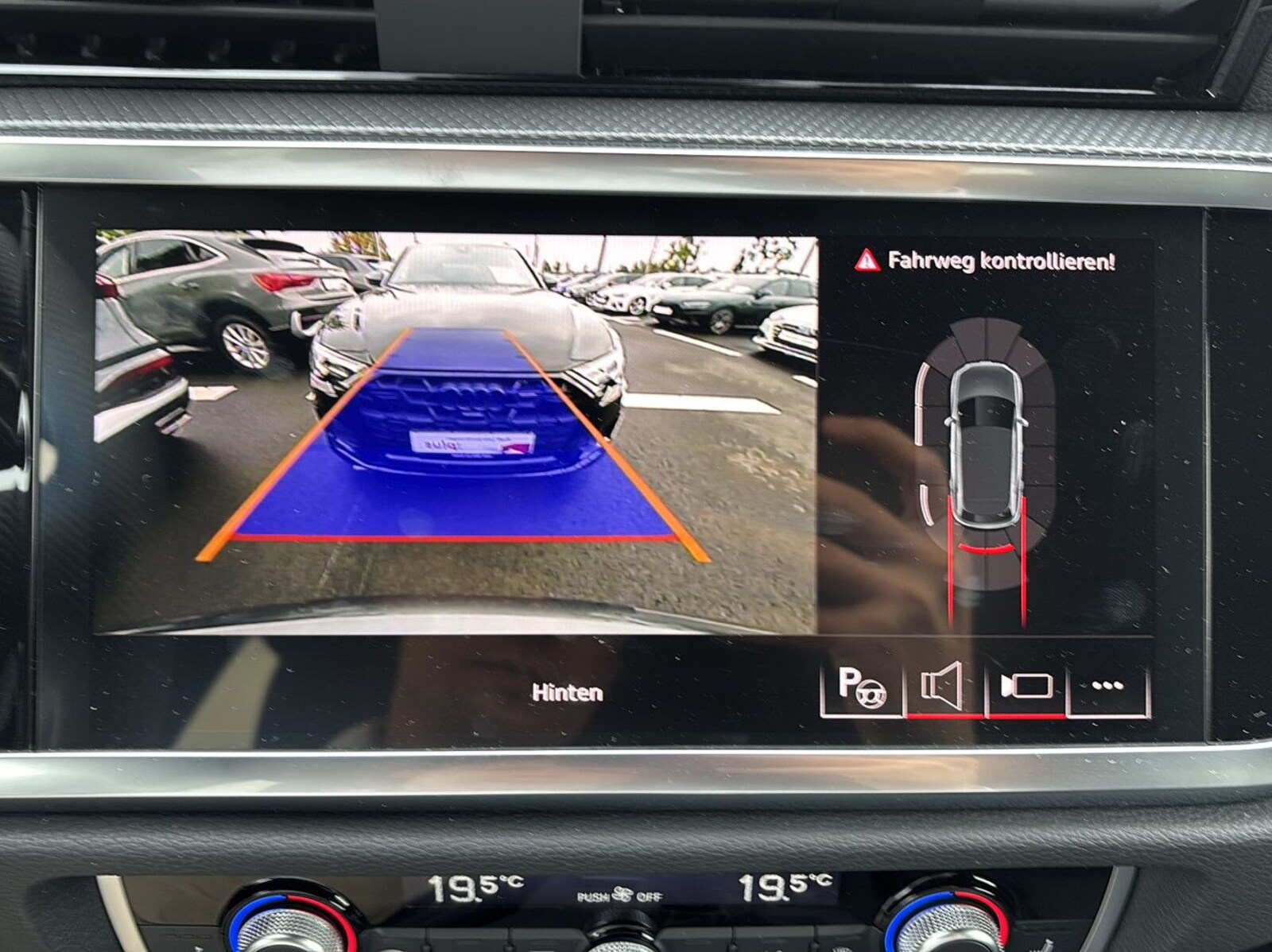 Audi Q3 – Bild 26