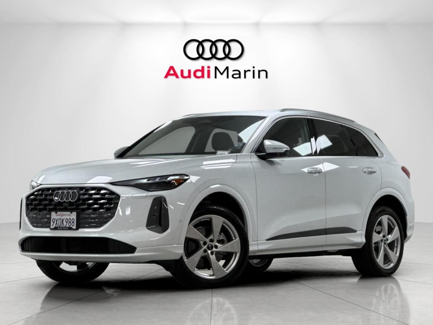 2025 Audi Q5 40 Premium Plus's photo