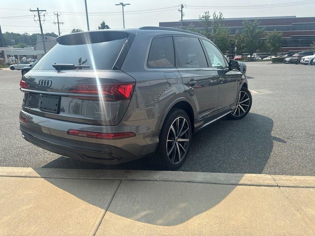 2022 Audi Q7