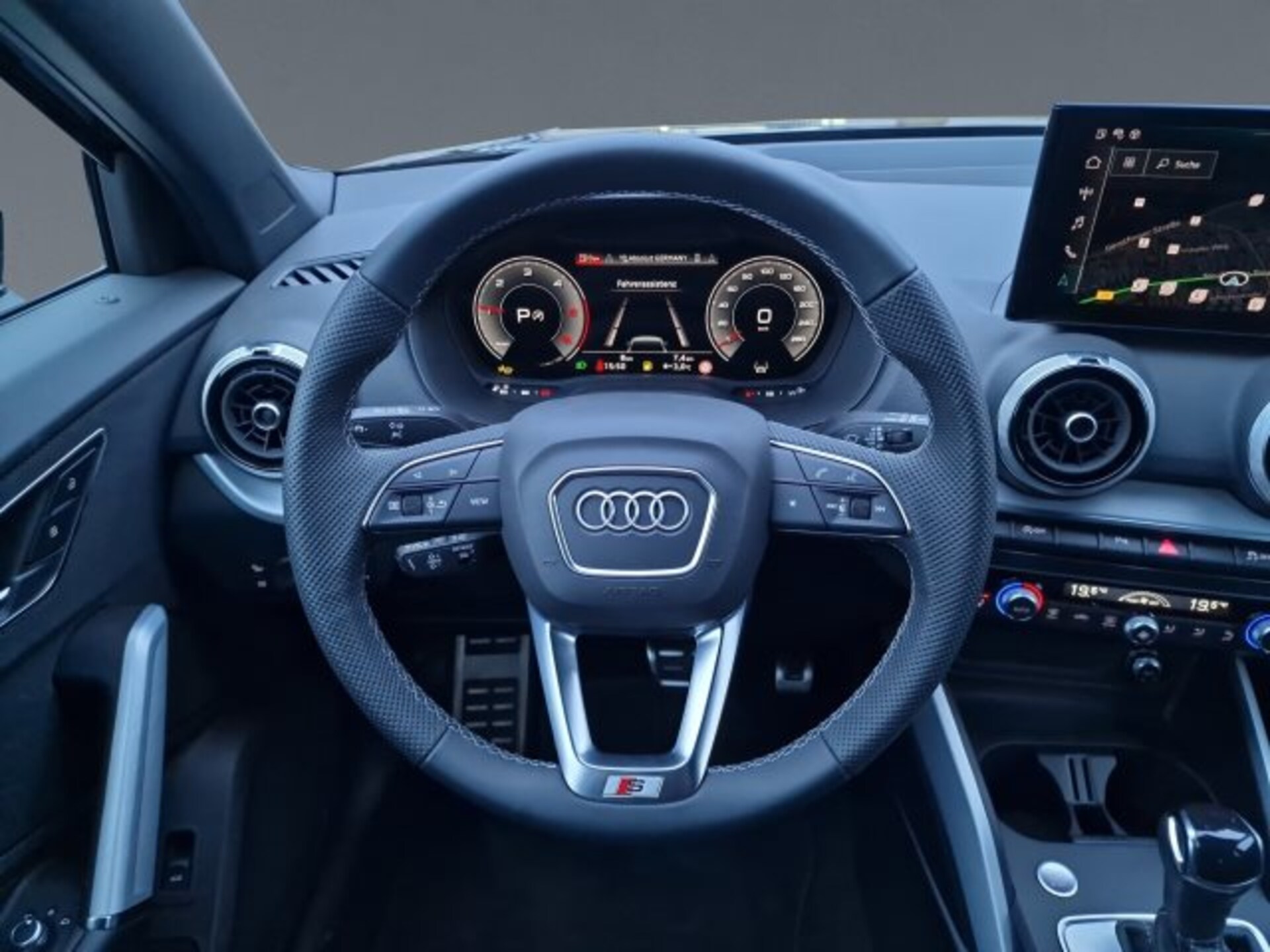 Audi Q2 S line