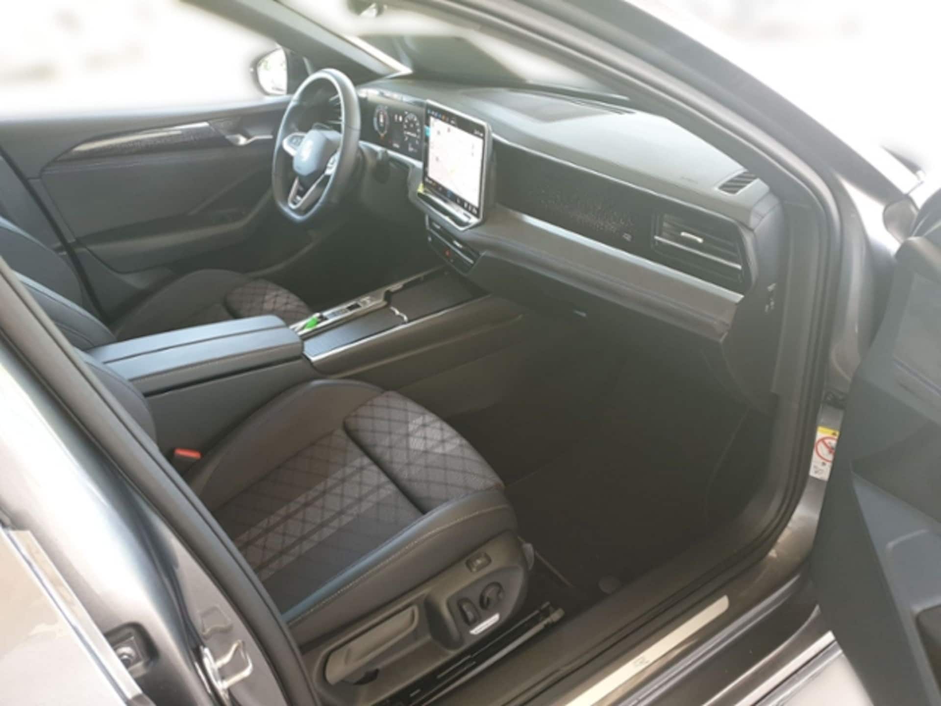 Volkswagen Passat R-Line