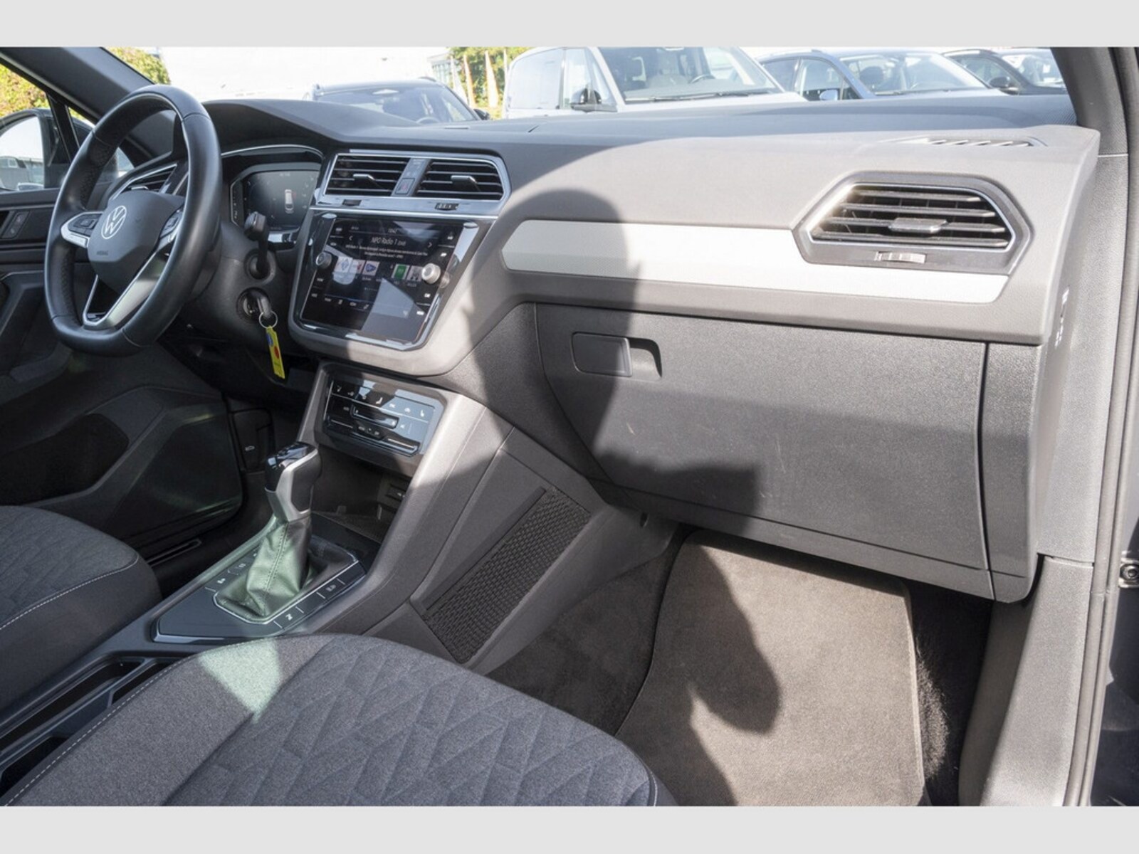 Volkswagen Tiguan – Bild 8
