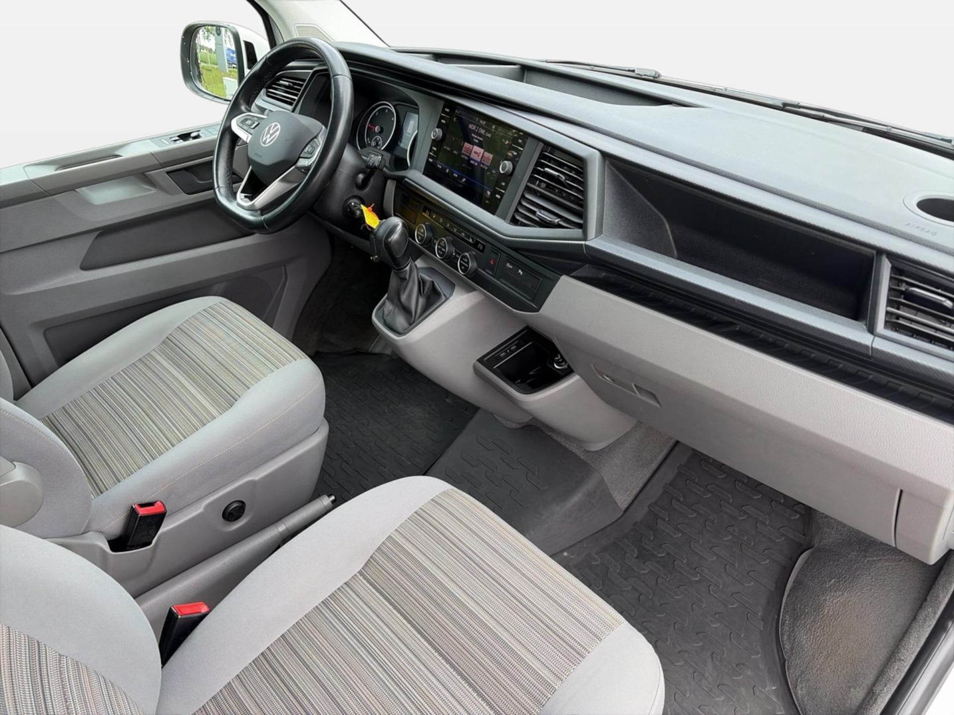 Volkswagen T6.1 California Beach