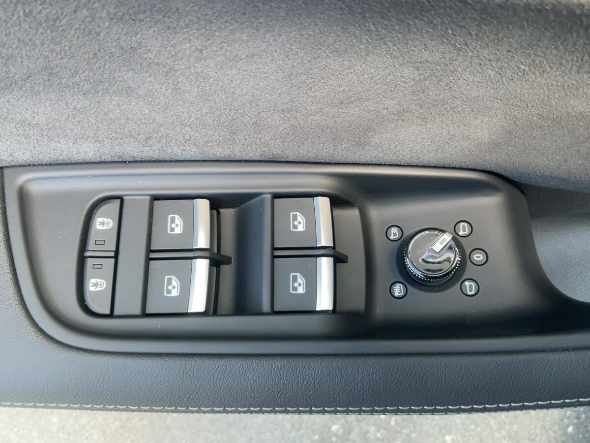 Image about Audi SQ8 SUV TFSI quattro tiptronic