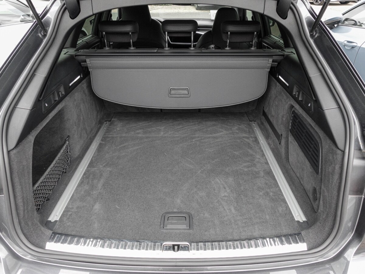 Image about Audi RS 6 Avant performance TFSI quattro tiptronic