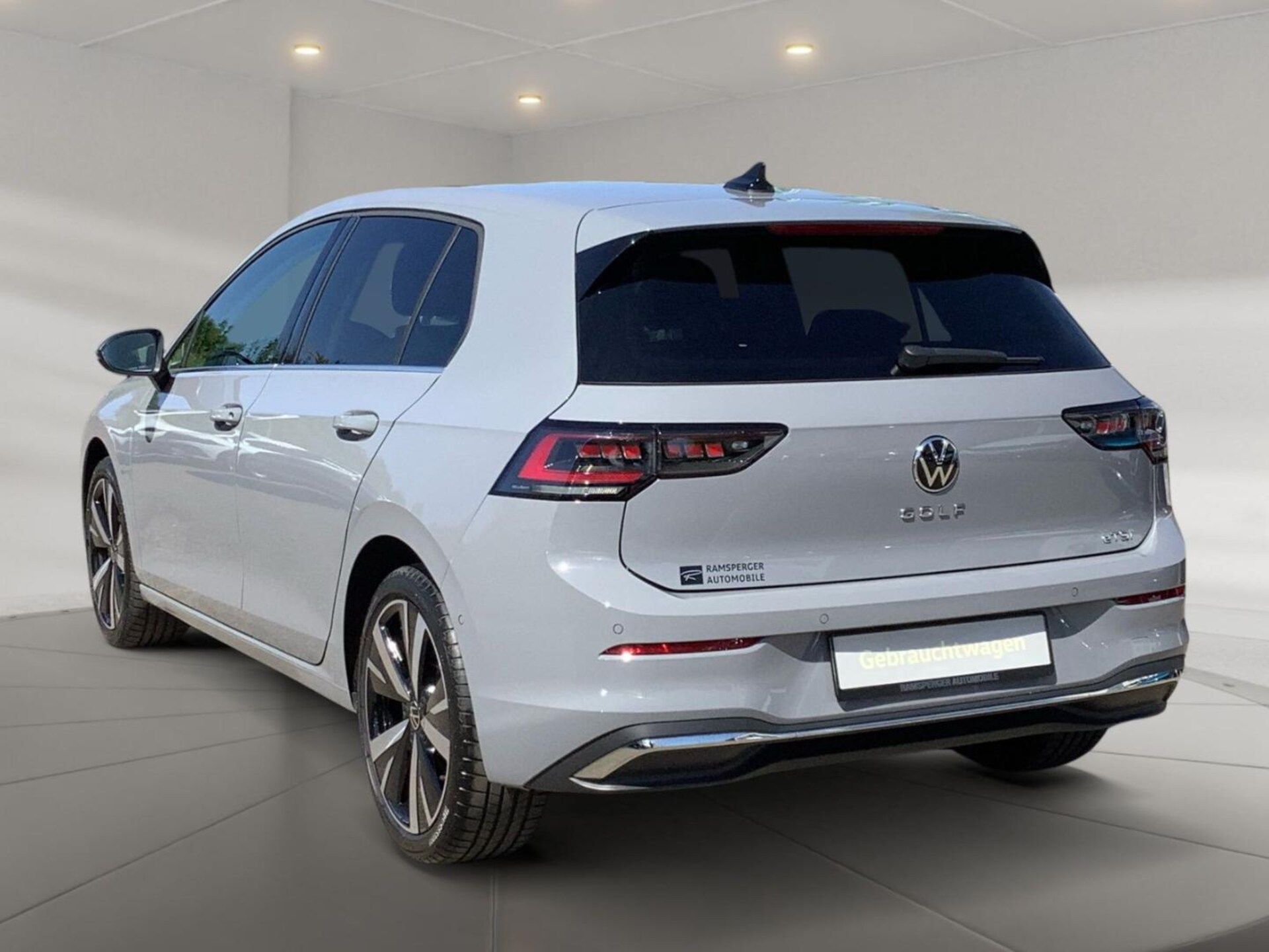 Volkswagen Golf Style