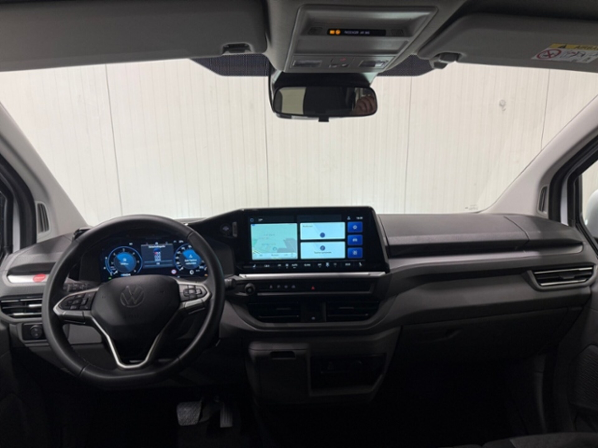 Volkswagen Caravelle Style