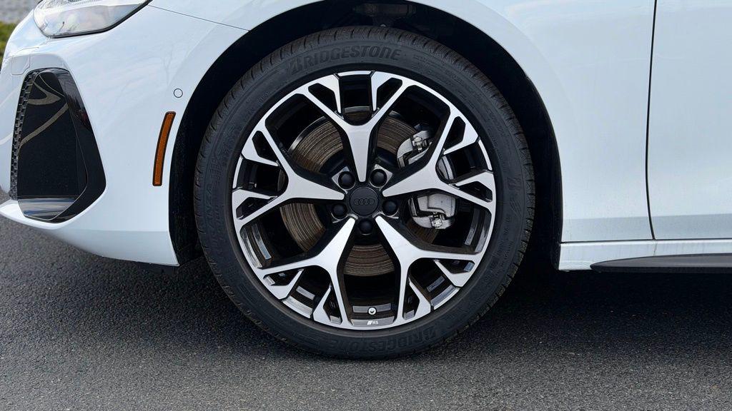 2026 Audi A6 Premium Plus - Photo 6