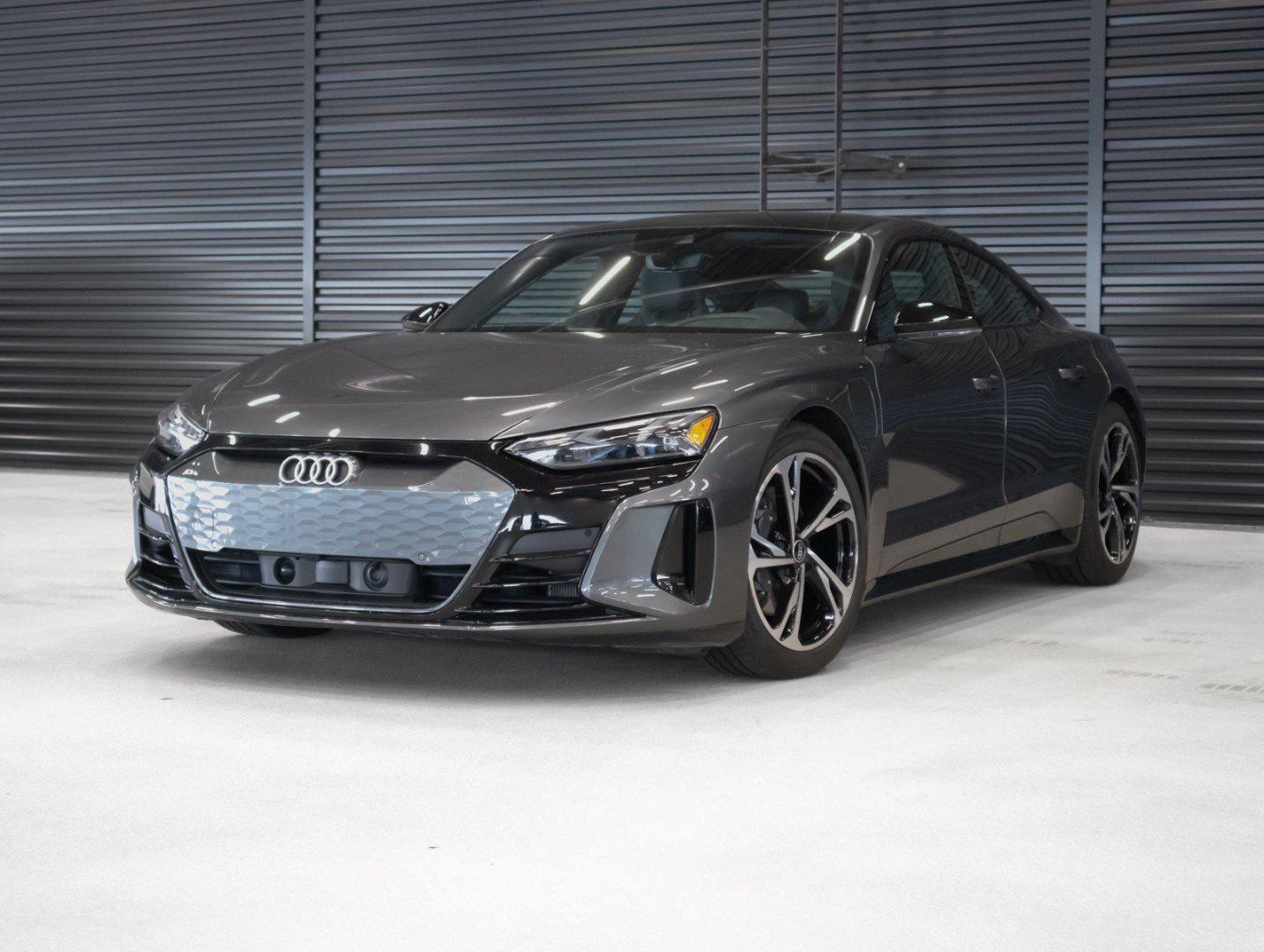 2023 Audi e-tron GT Premium Plus quattro's photo