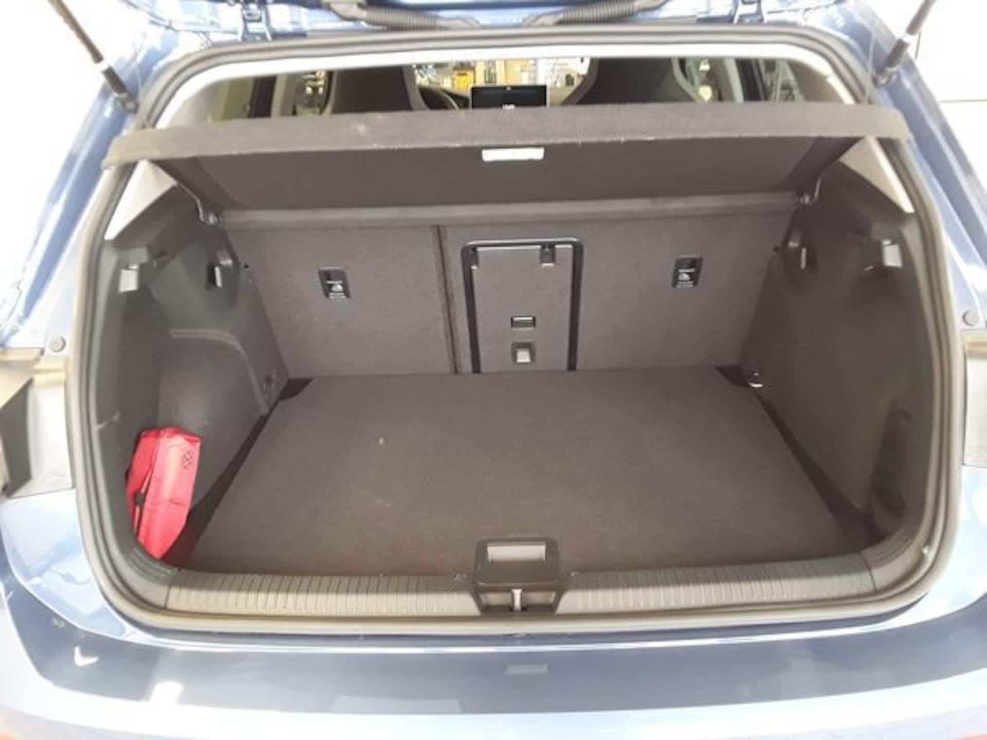 Volkswagen Golf Style