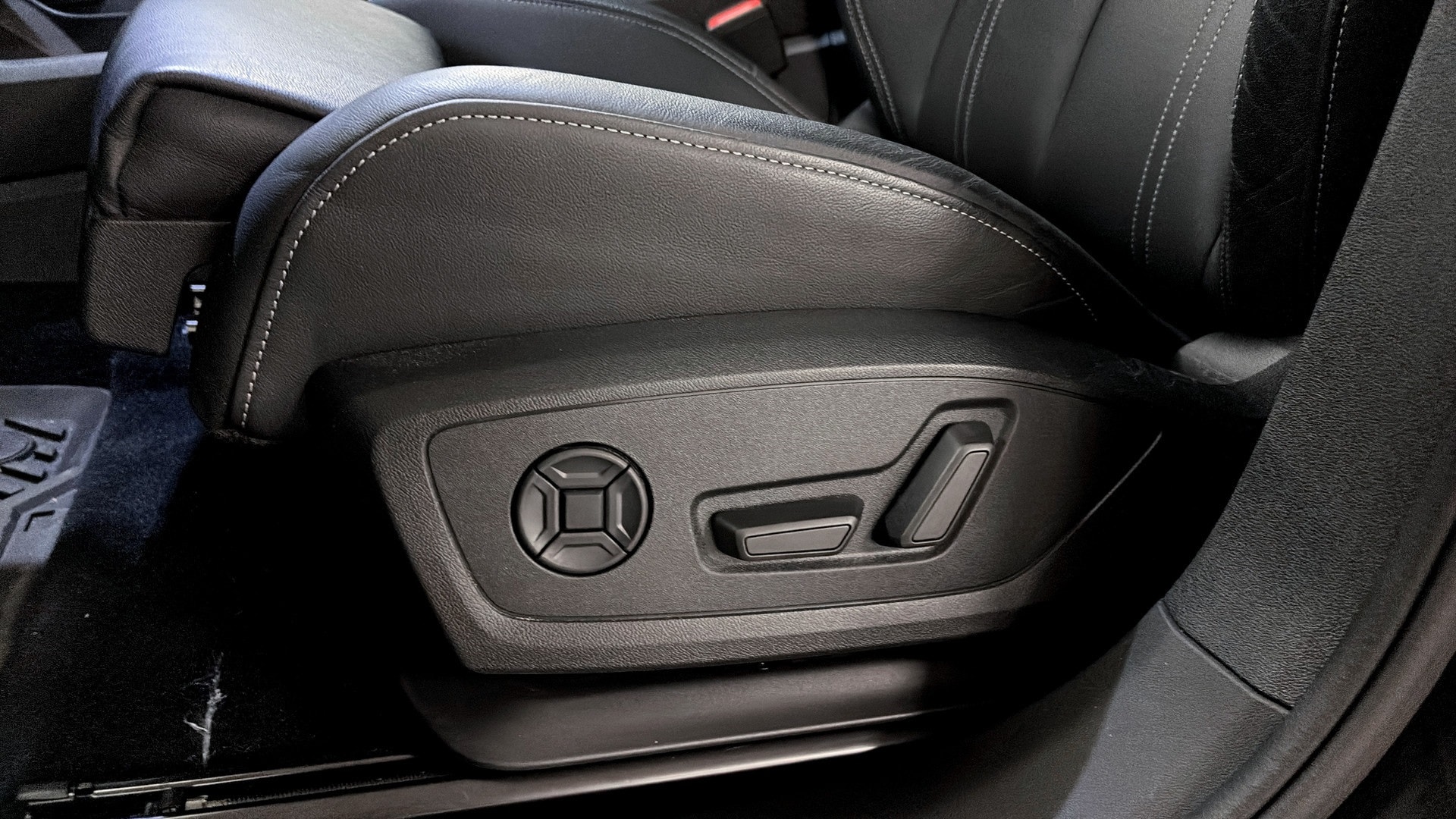 Image about Audi Q4 e-tron Q4 50 e-tron quattro 220,00 kW