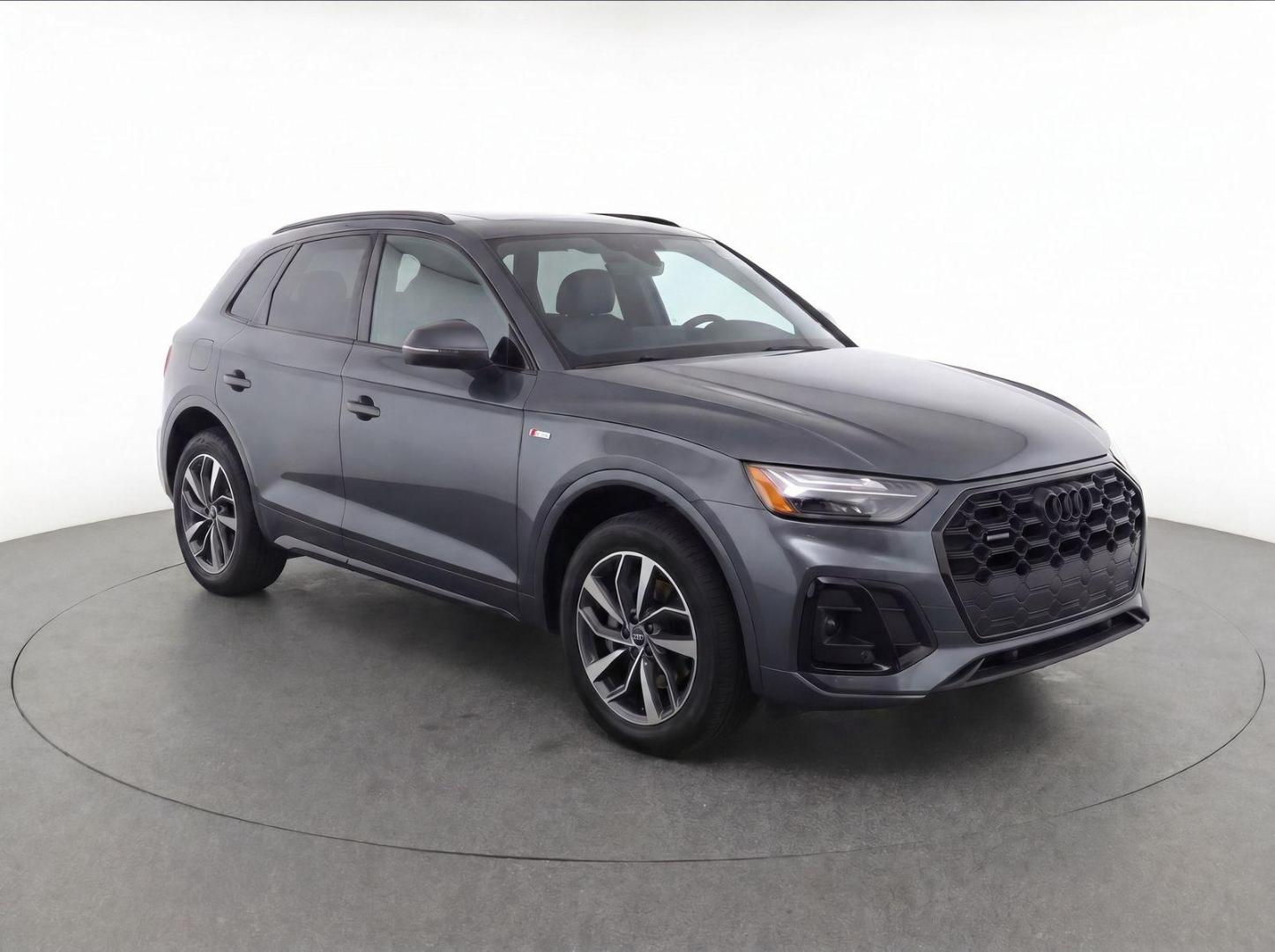 2024 Audi Q5 45 Premium's photo
