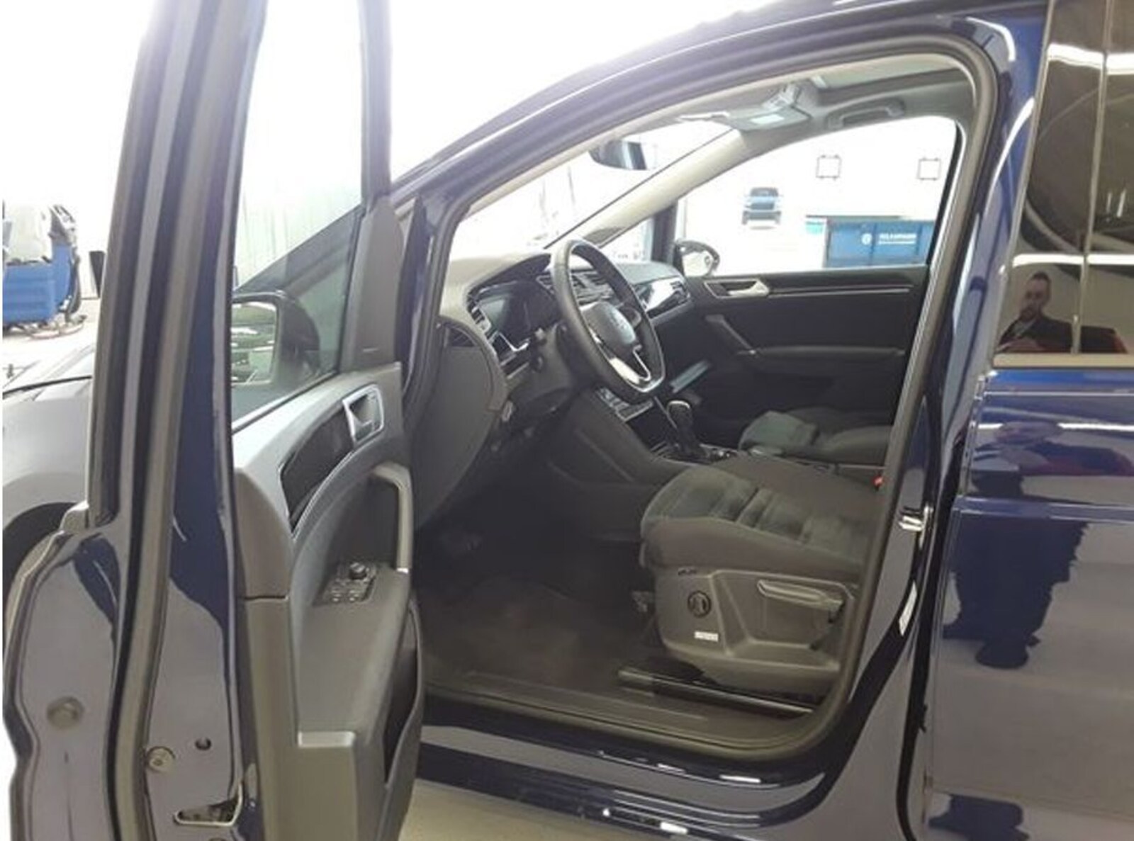 Volkswagen Touran – Bild 4
