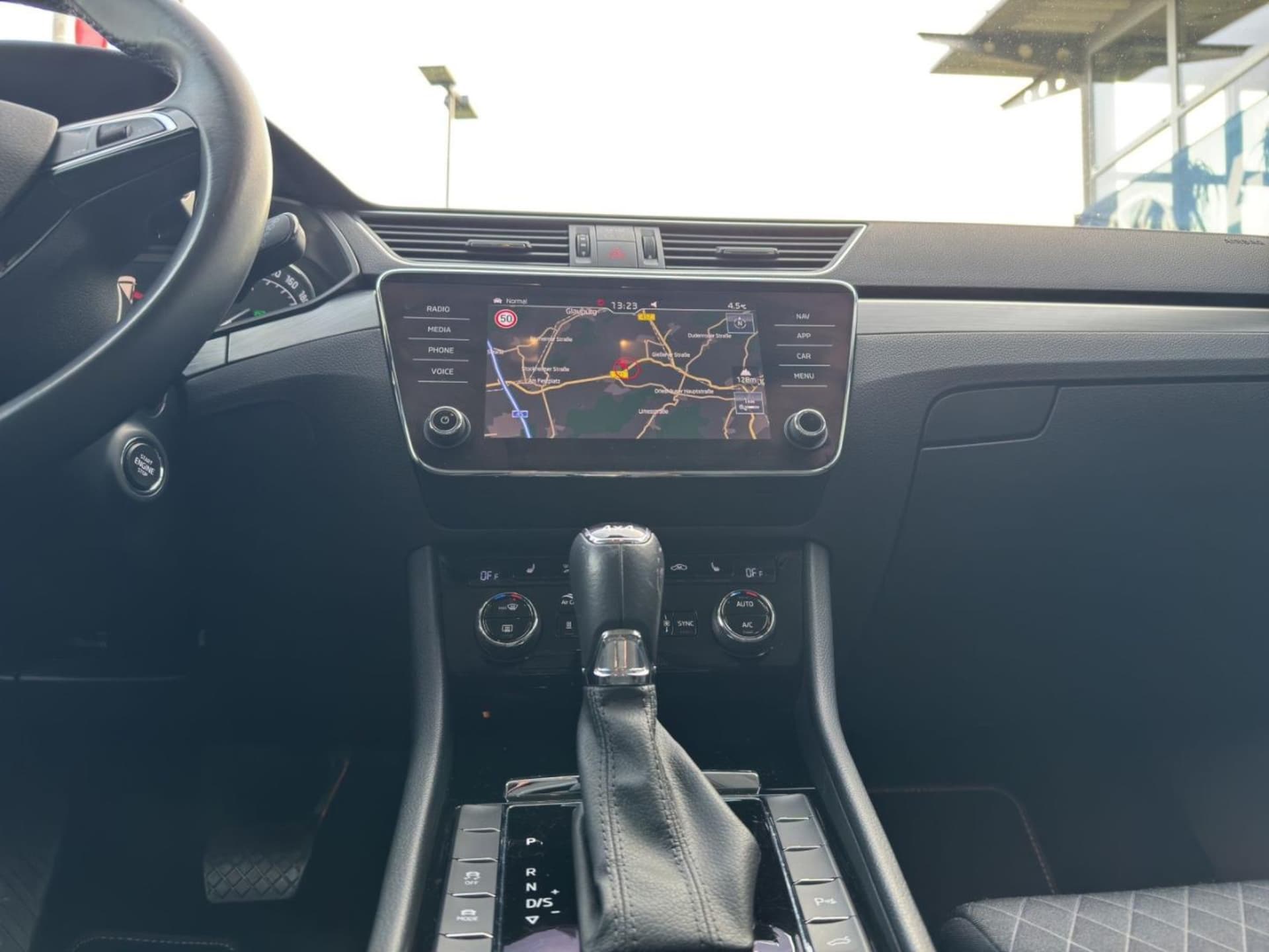 Skoda Superb Combi Style