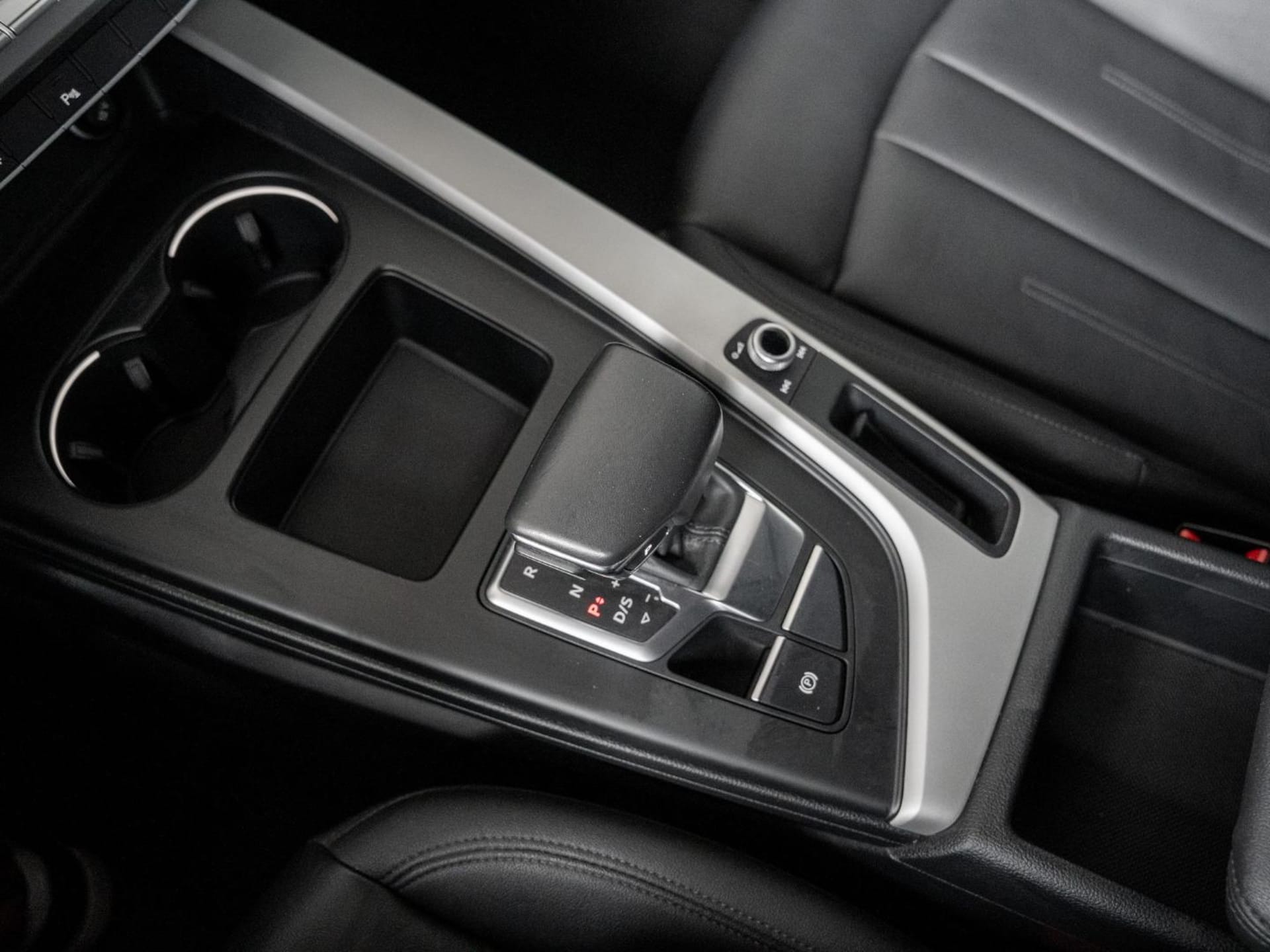 Audi A4 Avant S line