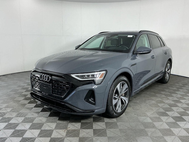 2024 Audi Q8 e-tron