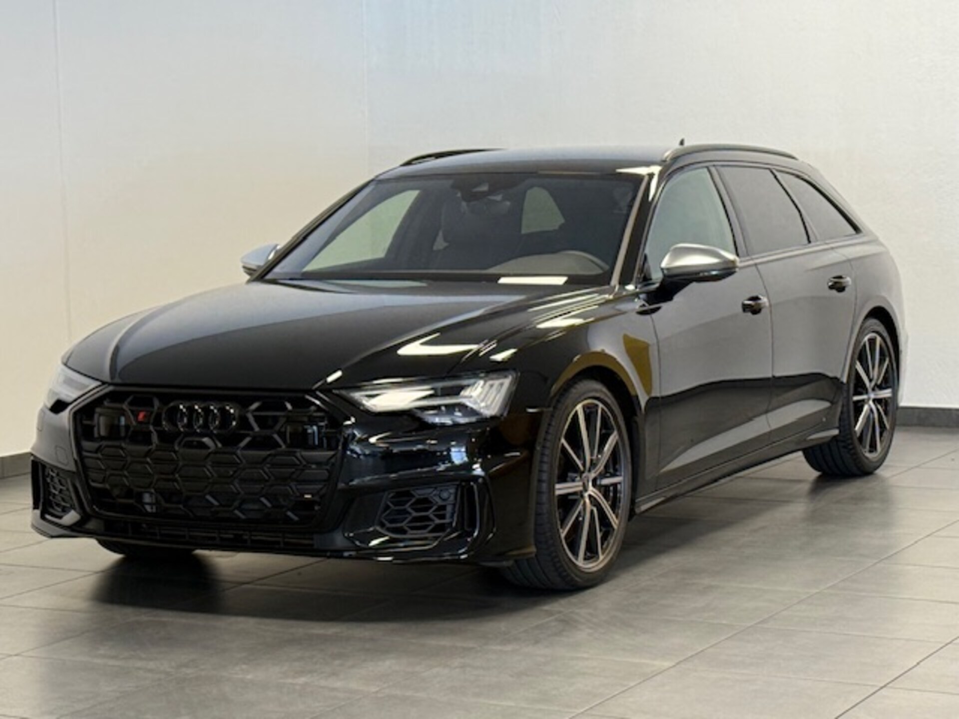 Audi S6 Avant