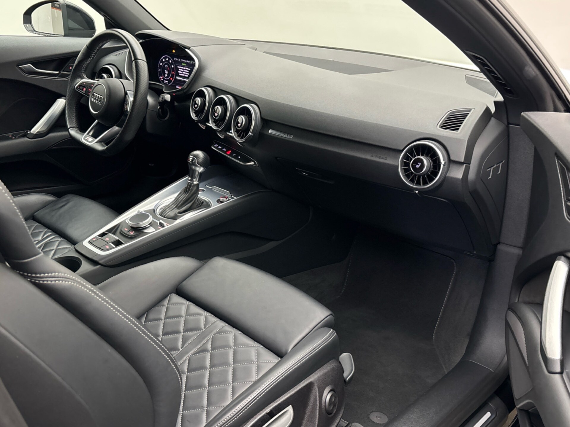 Audi TT Roadster