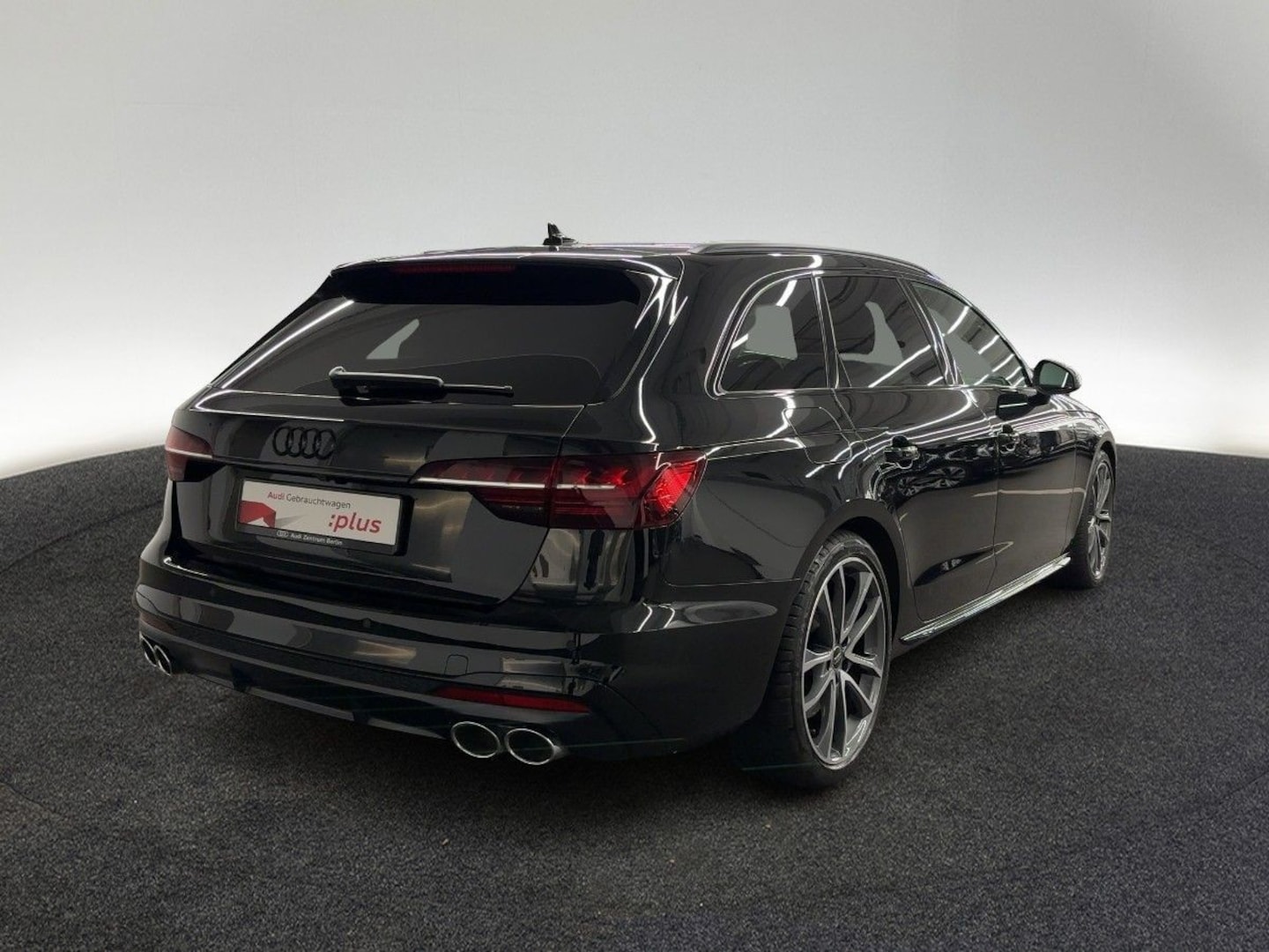 Bild über Audi S4 Avant TDI quattro tiptronic - für weitere Informationen kontaktieren Sie den Audi Partner