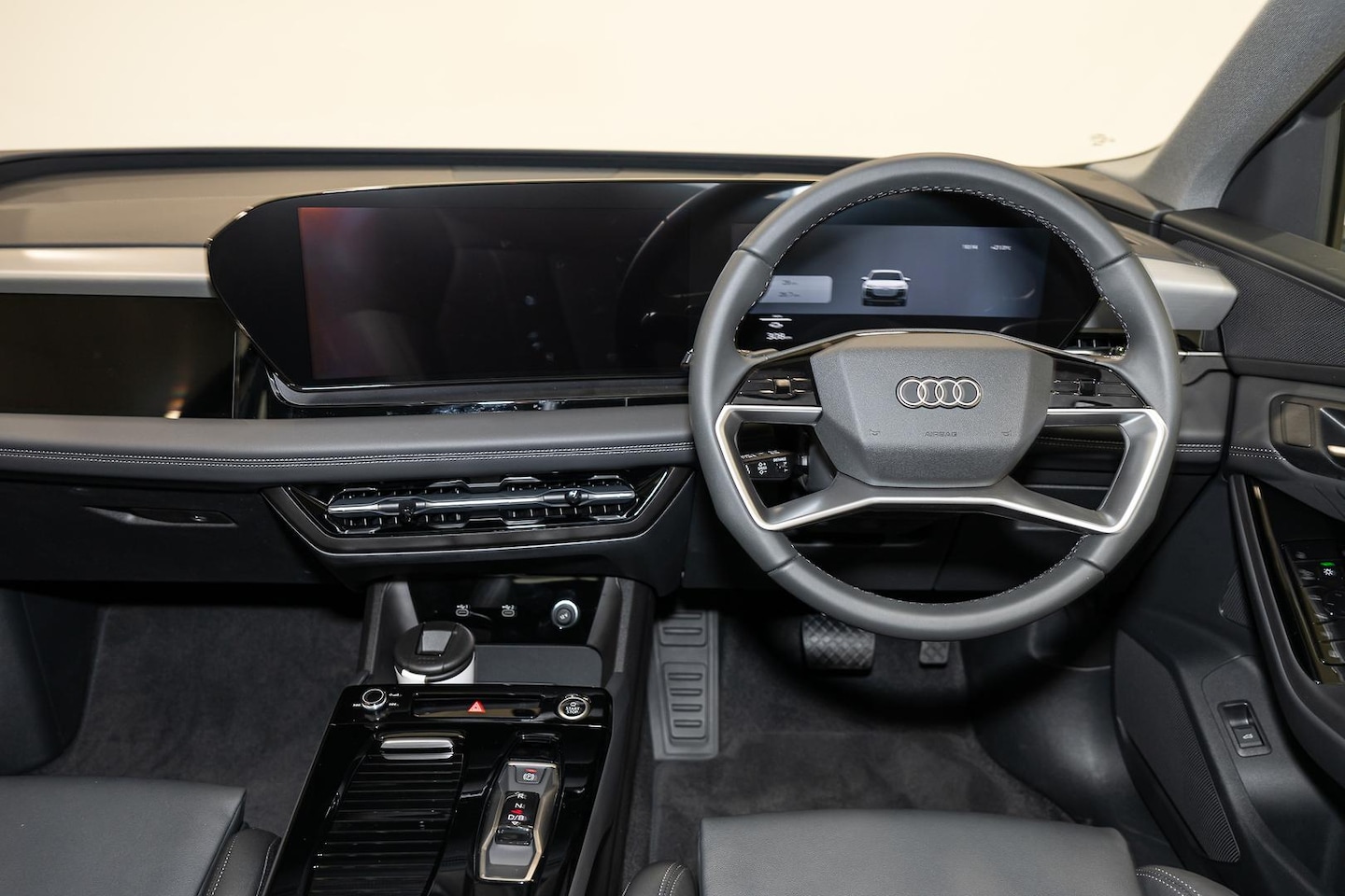 Image about Audi Q6 SUV e-tron e-tron