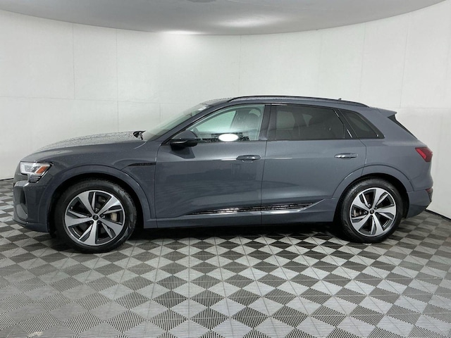 2024 Audi Q8 e-tron