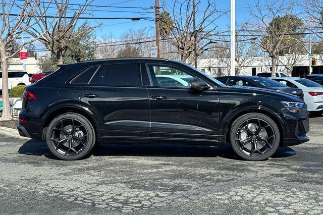 2026 Audi RS Q8 SUV performance