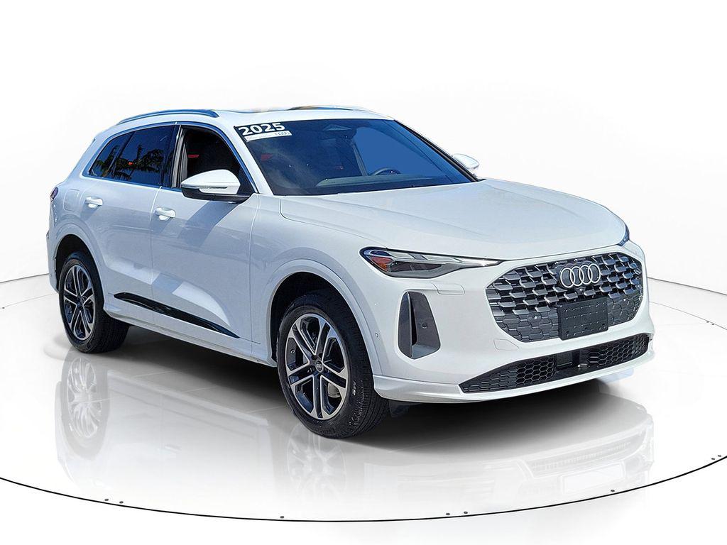 2025 Audi Q5 Premium quattro's photo