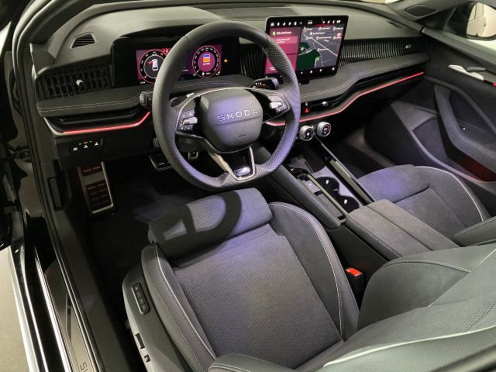 Škoda Superb Combi – Bild 6
