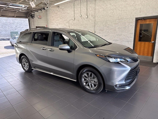 Photo of 2026 Toyota Sienna 
