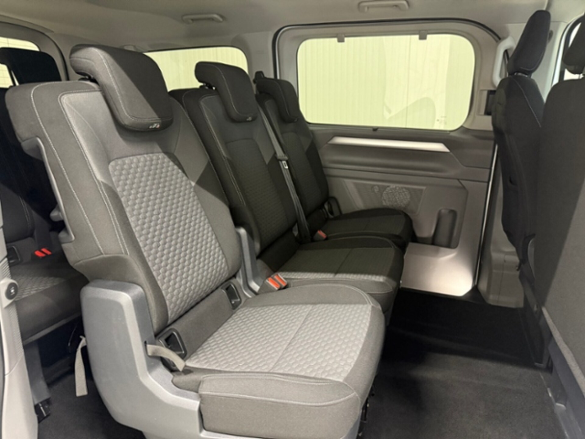 Volkswagen Caravelle Style