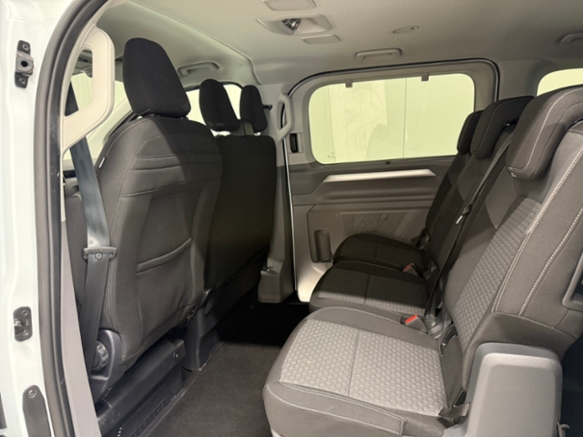 Volkswagen Caravelle Style