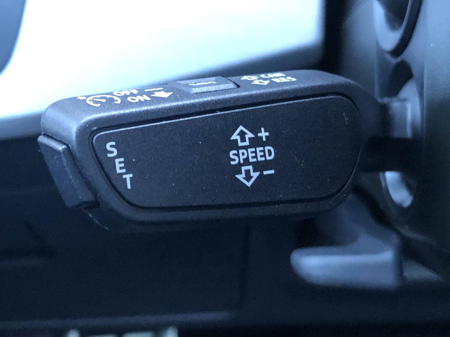 Image about Audi A4 Avant S Edition 40 TDI 150 kW (204 ch) S tronic