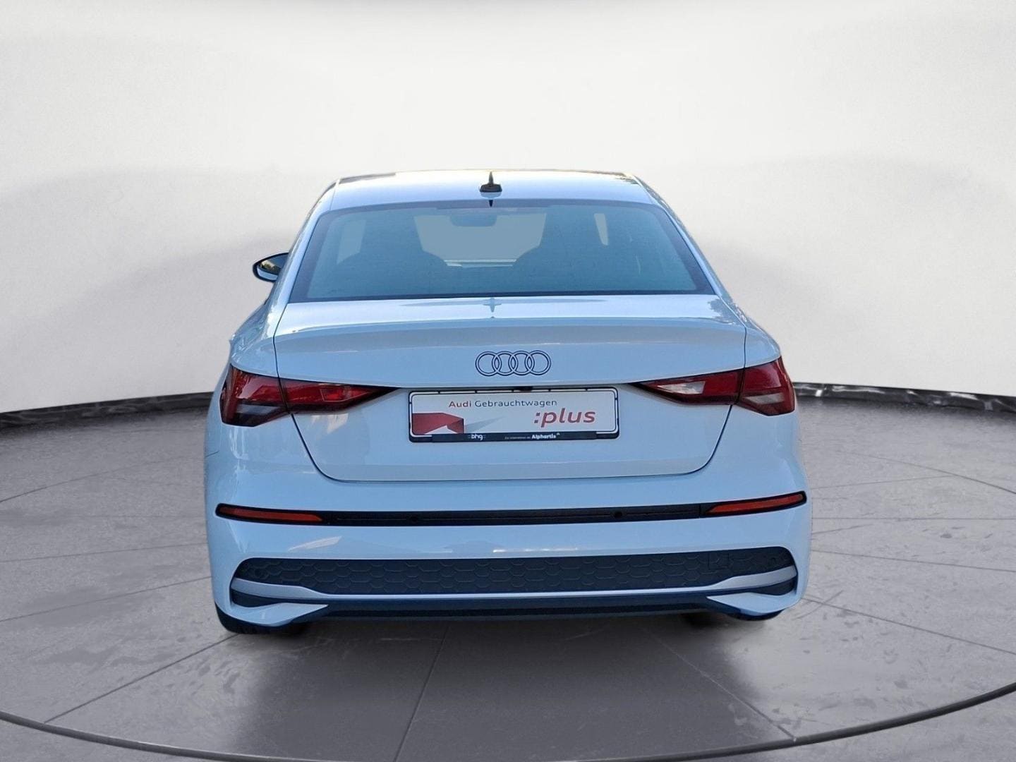 Bild über Audi A3 Limousine 35 TFSI S tronic - für weitere Informationen kontaktieren Sie den Audi Partner