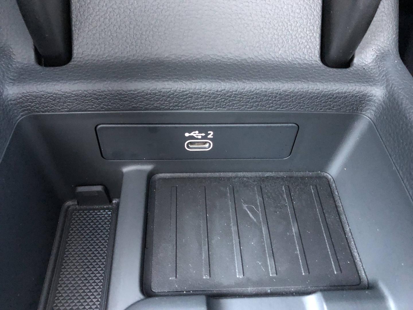 Image about Audi A4 Avant S Edition 40 TDI 150 kW (204 ch) S tronic