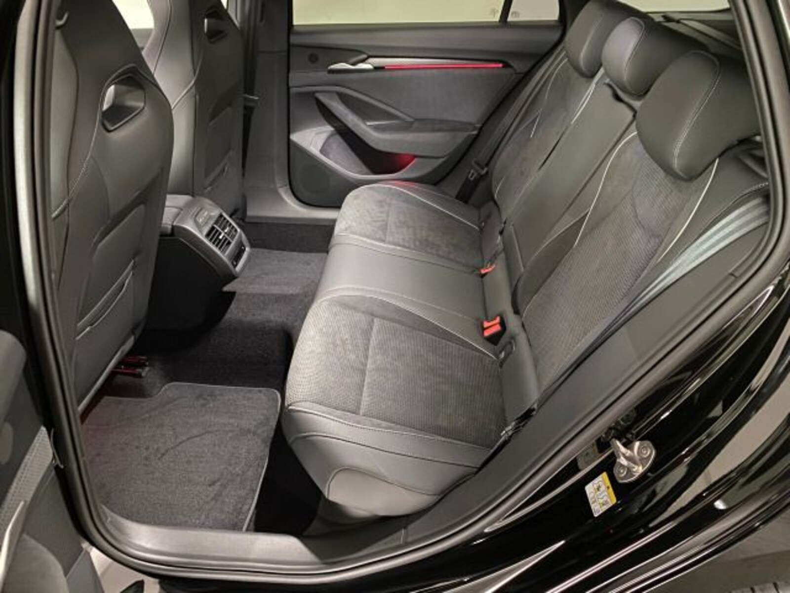 Škoda Superb Combi – Bild 14