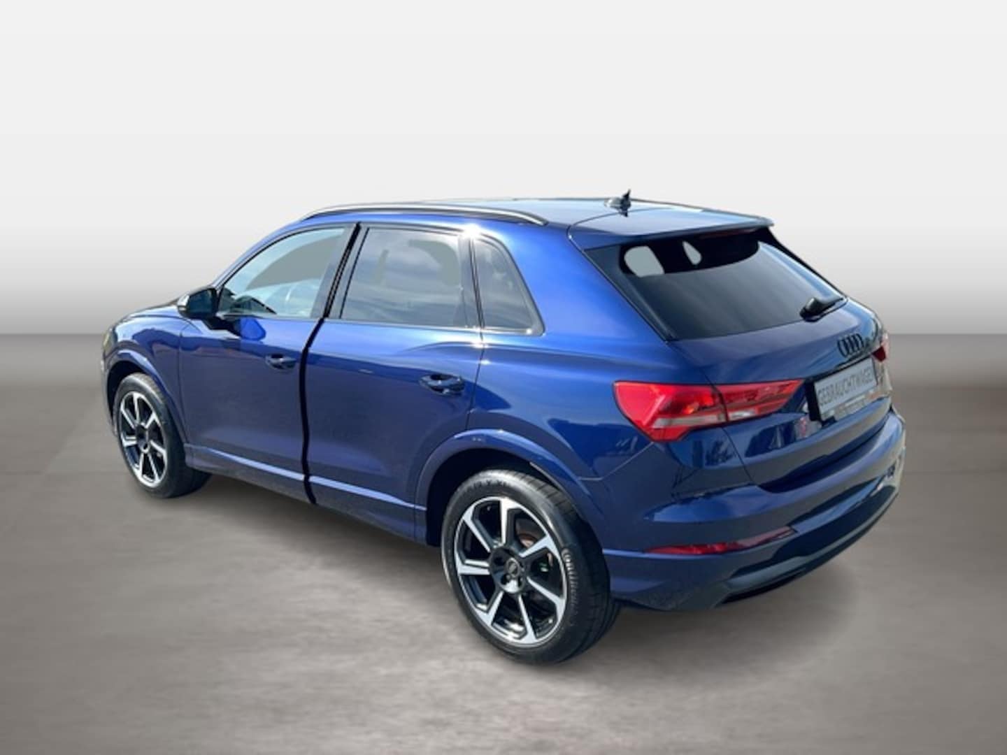 Bild über Audi Q3 advanced 35 TFSI S tronic - für weitere Informationen kontaktieren Sie den Audi Partner