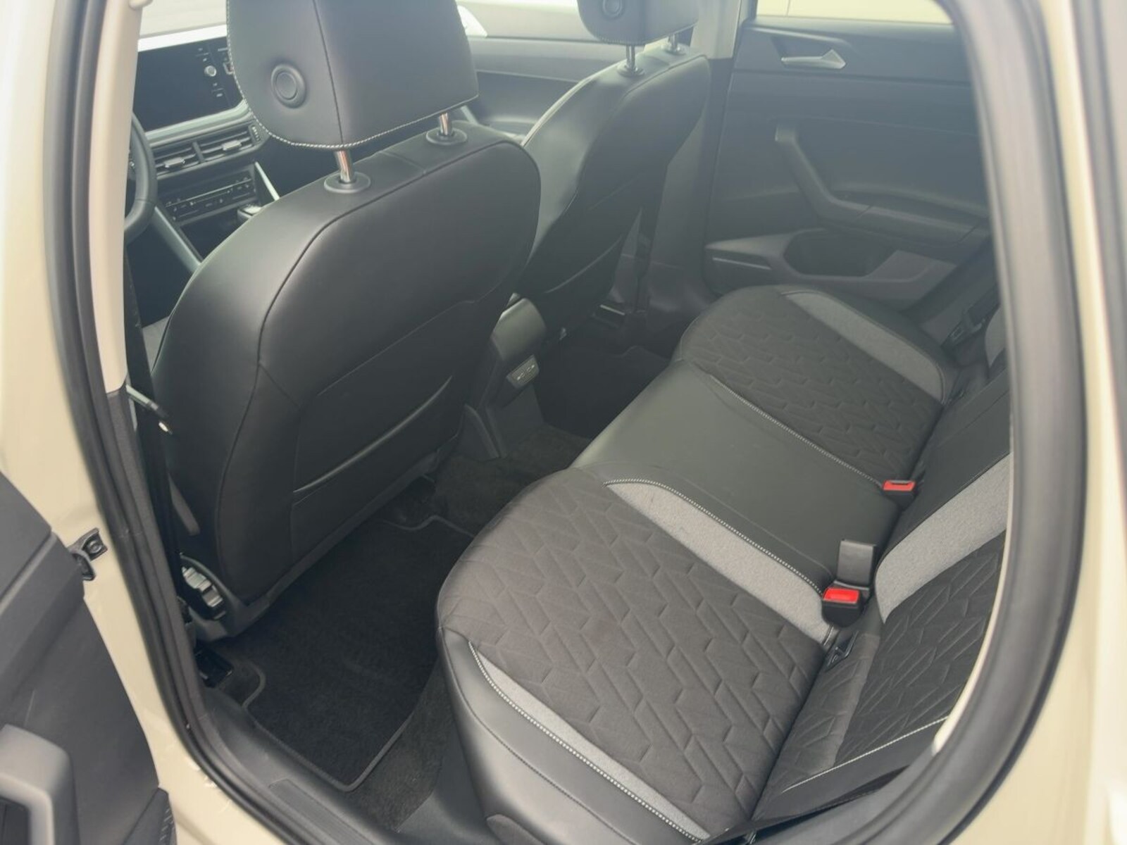 Volkswagen Polo – Bild 8