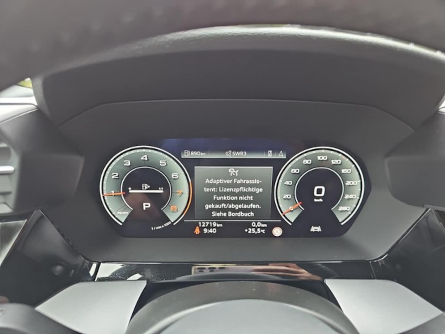 Bild über Audi A3 Sportback 30 TFSI S tronic - für weitere Informationen kontaktieren Sie den Audi Partner