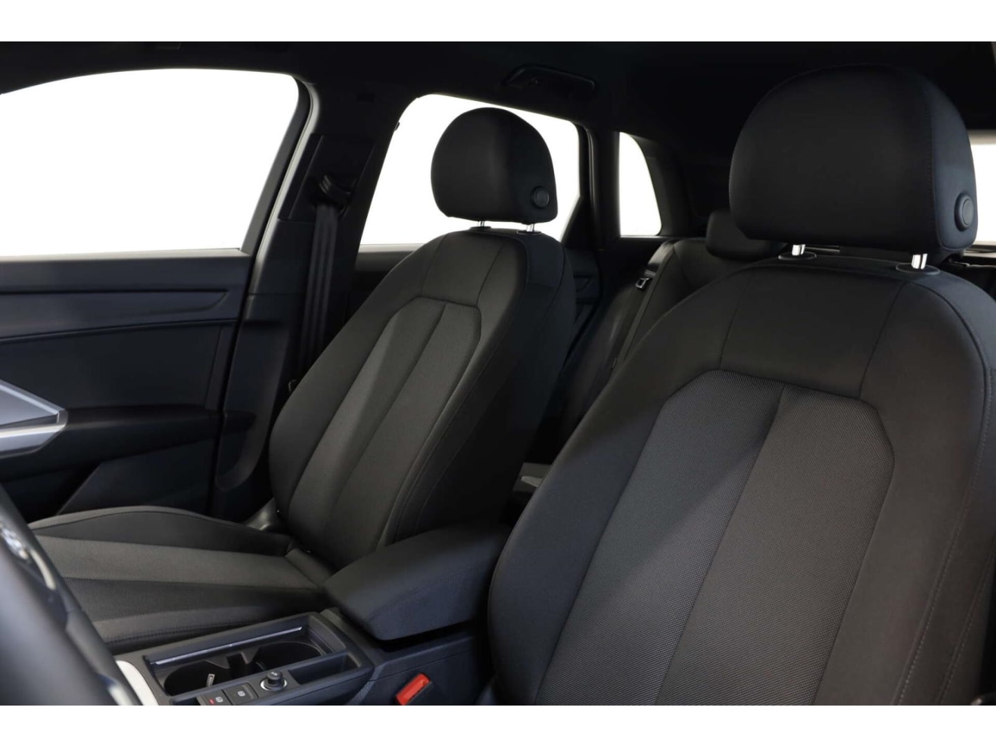 Bild über Audi Q3 TFSI quattro 140 kW S tronic - für weitere Informationen kontaktieren Sie den Audi Partner