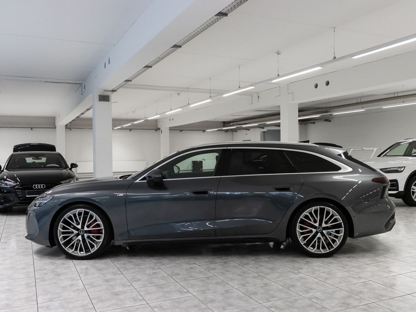 Bild über Audi A6 Avant TFSI quattro 270 kW S tronic - für weitere Informationen kontaktieren Sie den Audi Partner