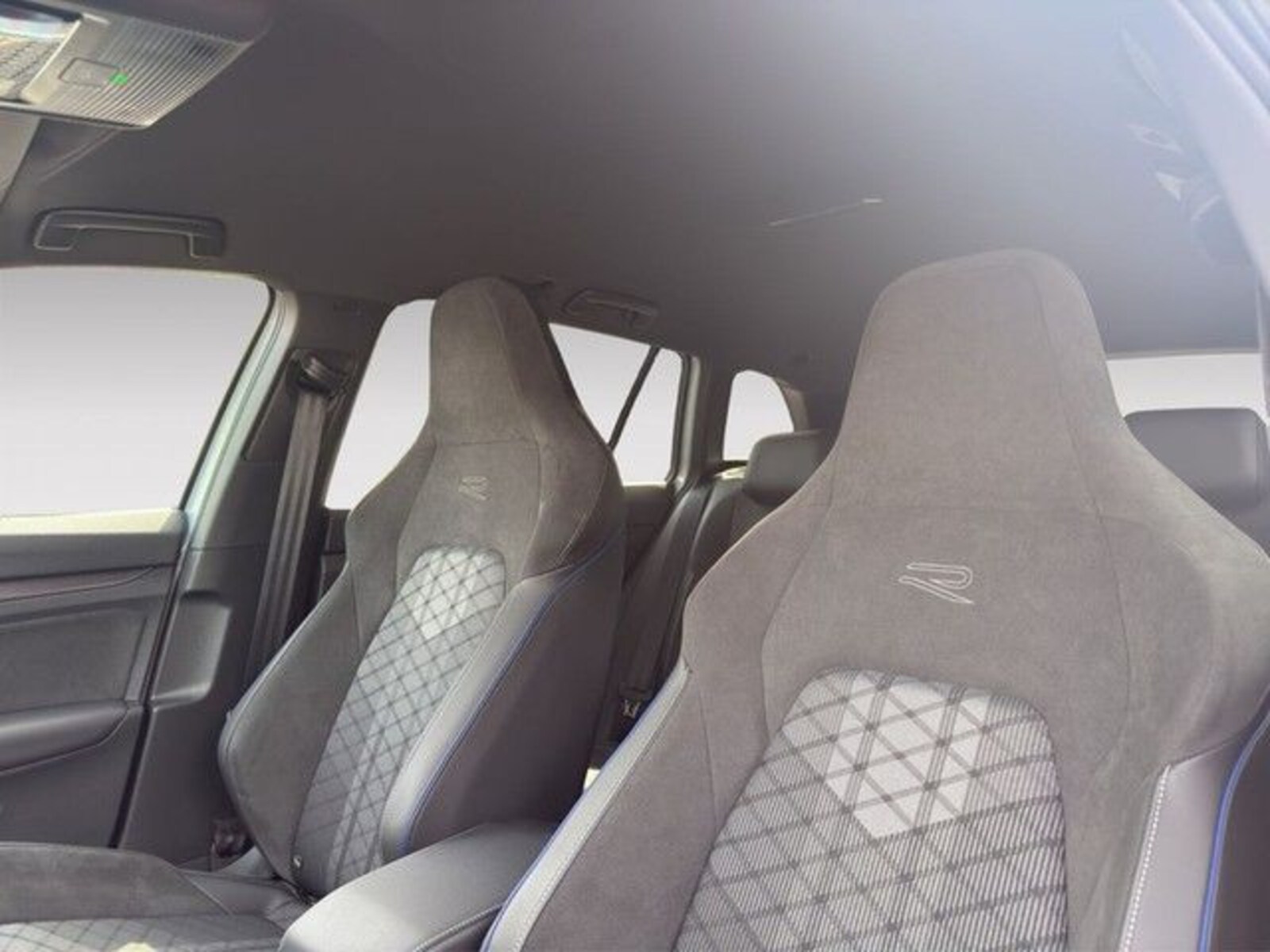 Volkswagen Golf Variant – Bild 9