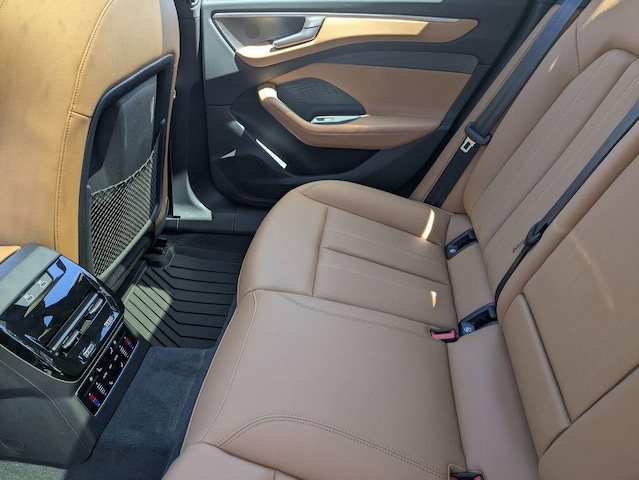 2026 Audi A6 Premium Plus - Photo 30
