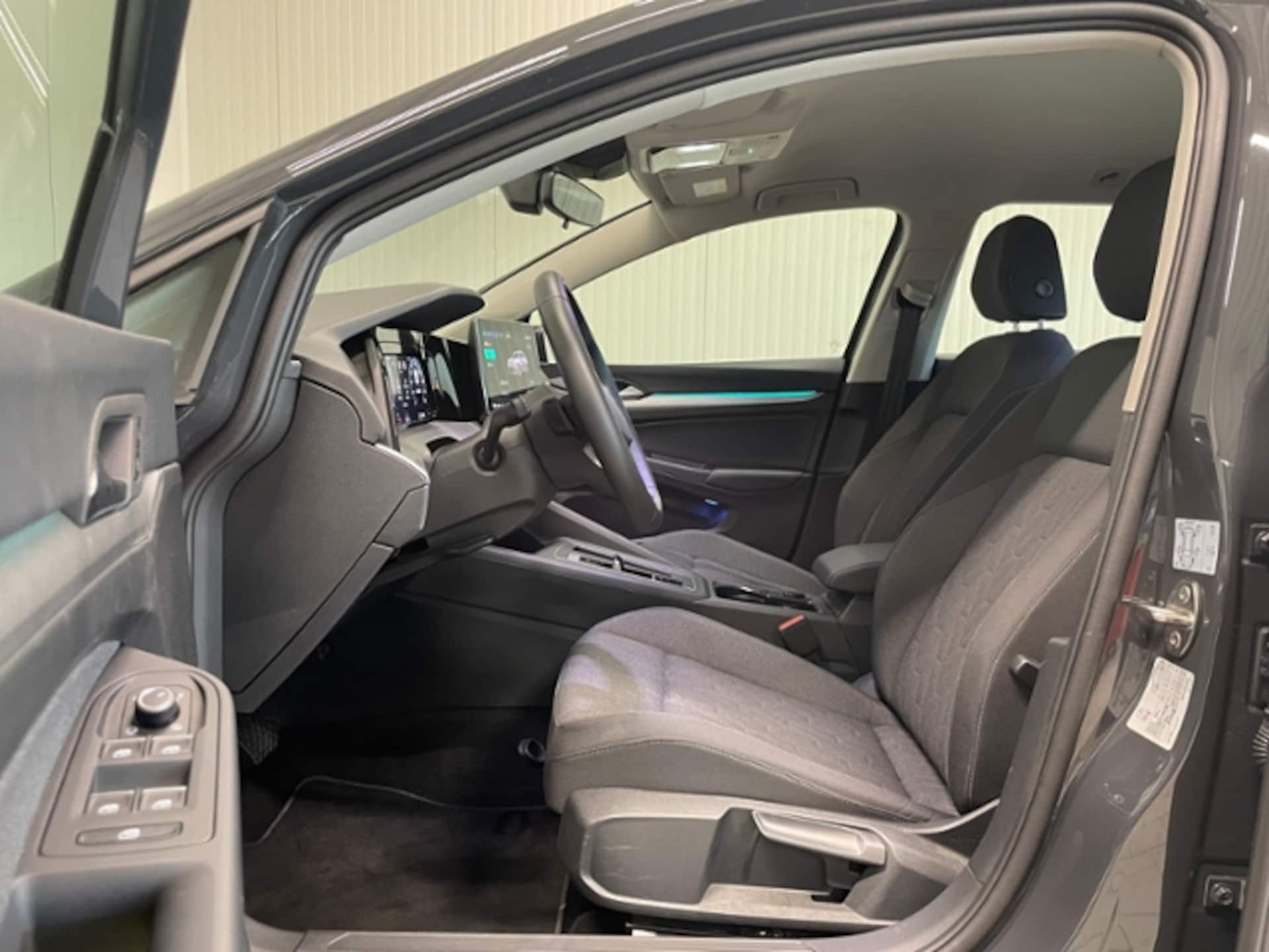 Volkswagen Golf Variant Life
