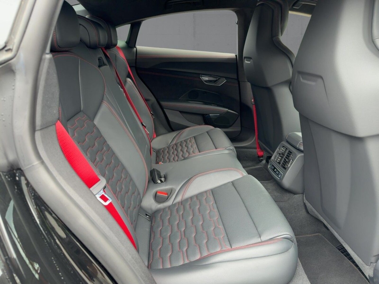 Audi RS e-tron GT performance – Bild 13