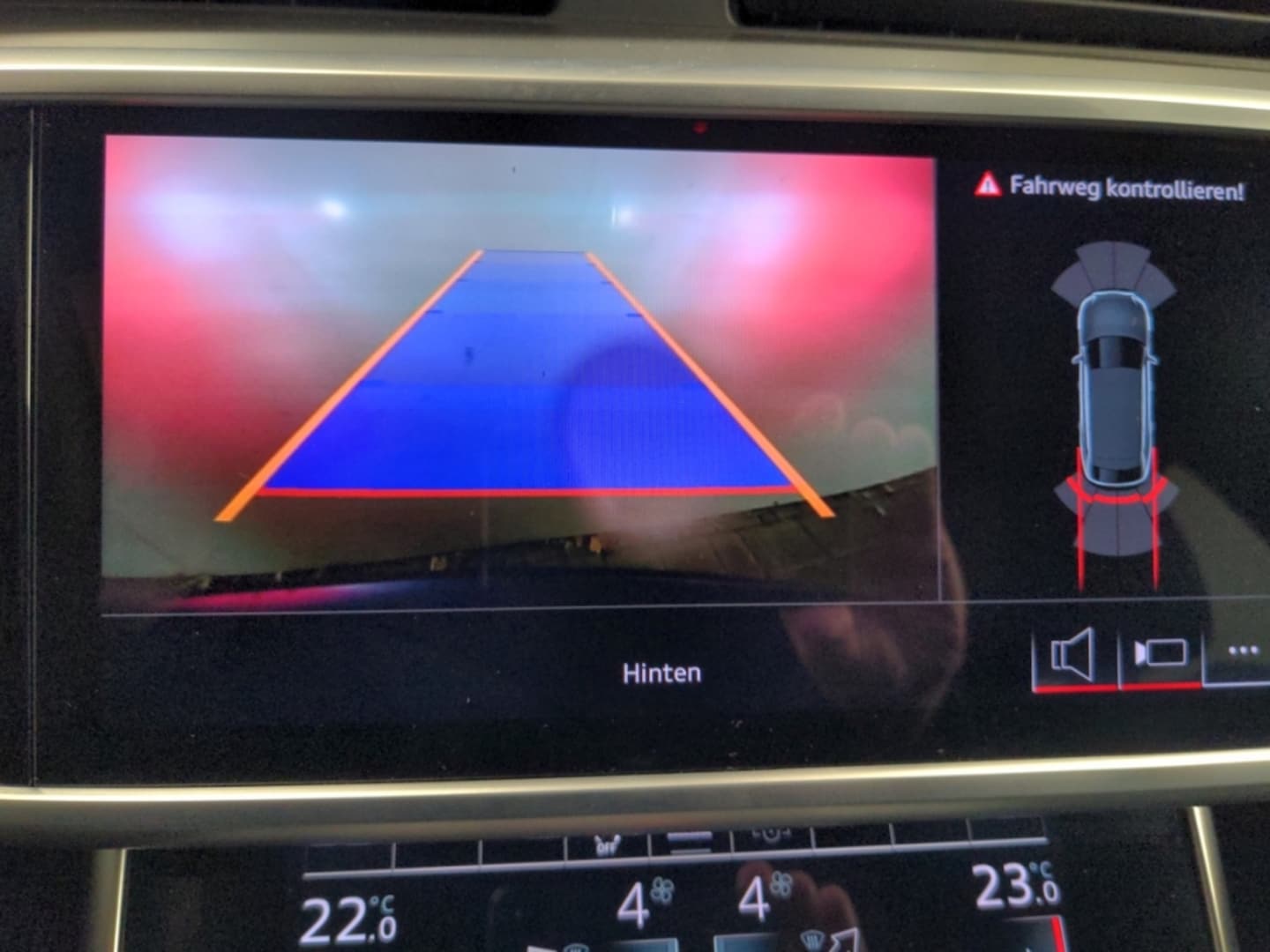 Bild über Audi S6 Avant TDI quattro tiptronic - für weitere Informationen kontaktieren Sie den Audi Partner